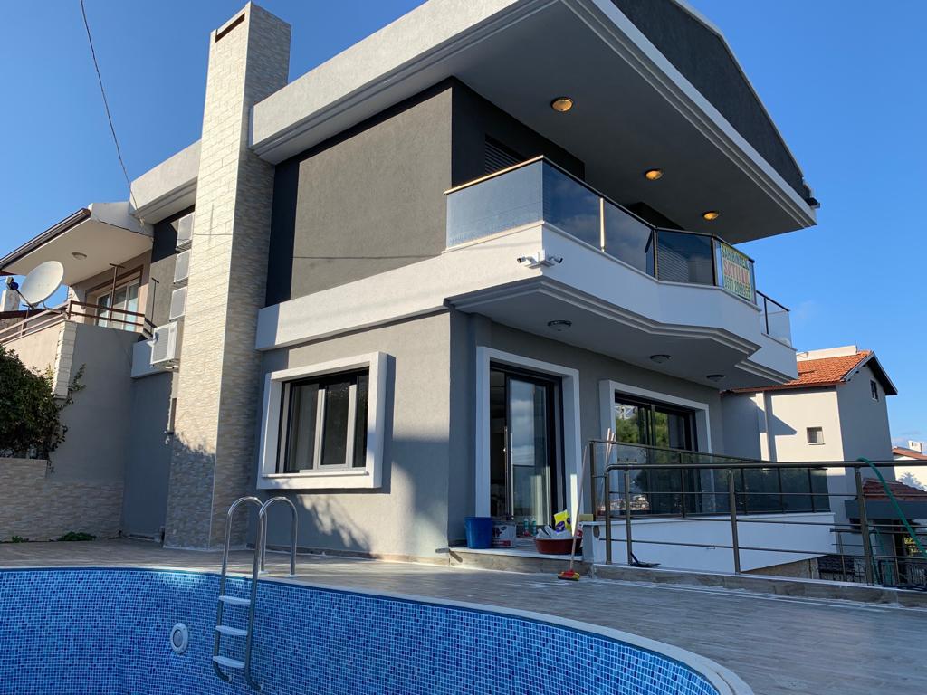 İzmir — Çeşme Villa